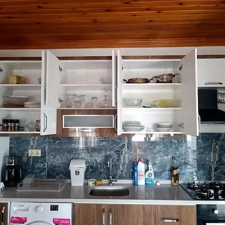 Alya 1 Arti 1 Apartment *